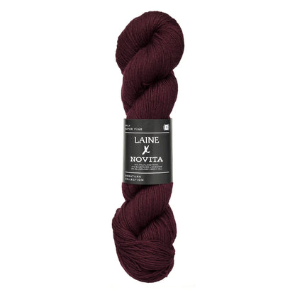 Echeveau de Signature Collection DK de Laine x Novita coloris 7821 Deep Burgundy