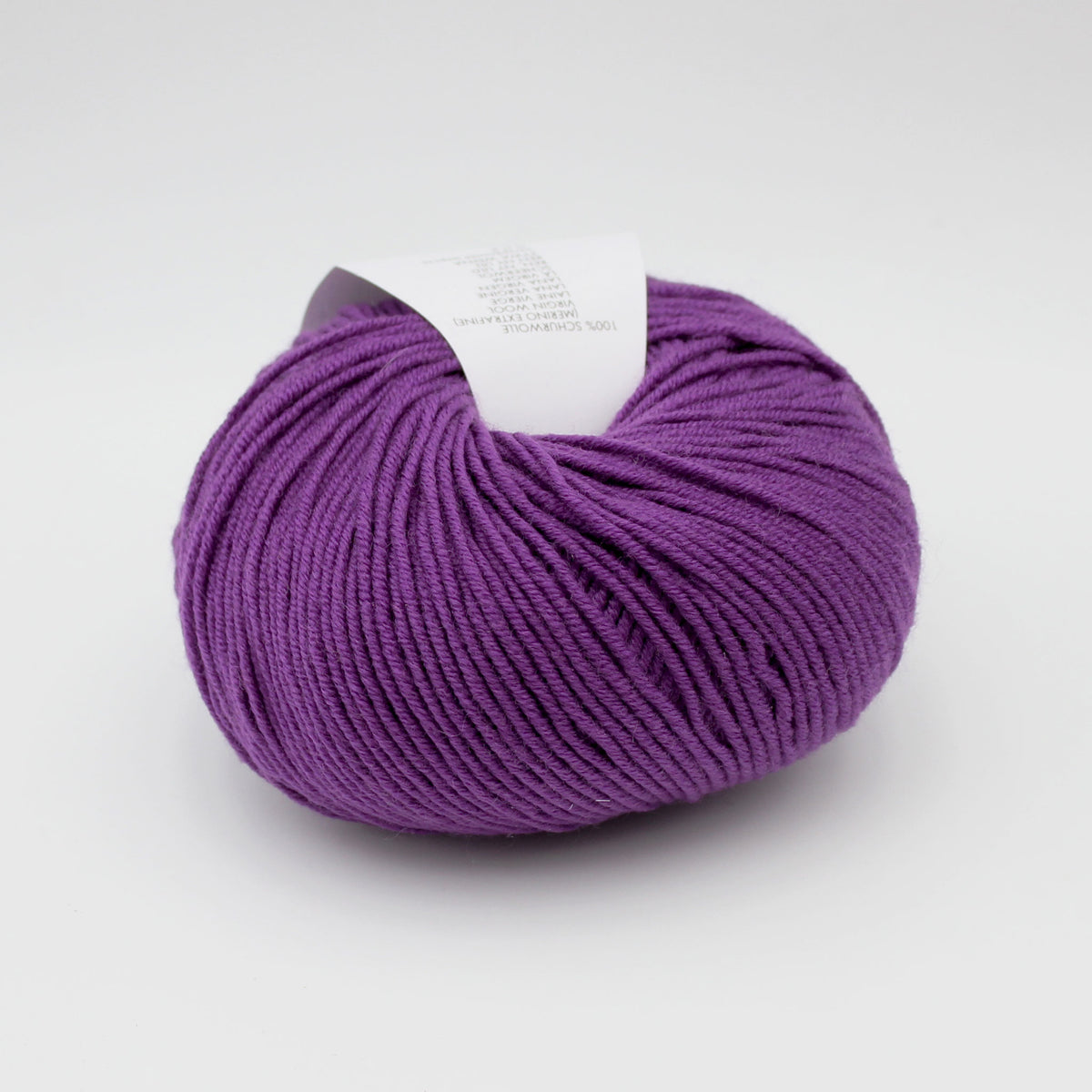 Pelote de Merino 120 de Lang Yarns coloris 147 Violet