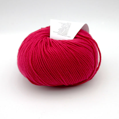 Pelote de Merino 120 de Lang Yarns coloris 162 Griotte