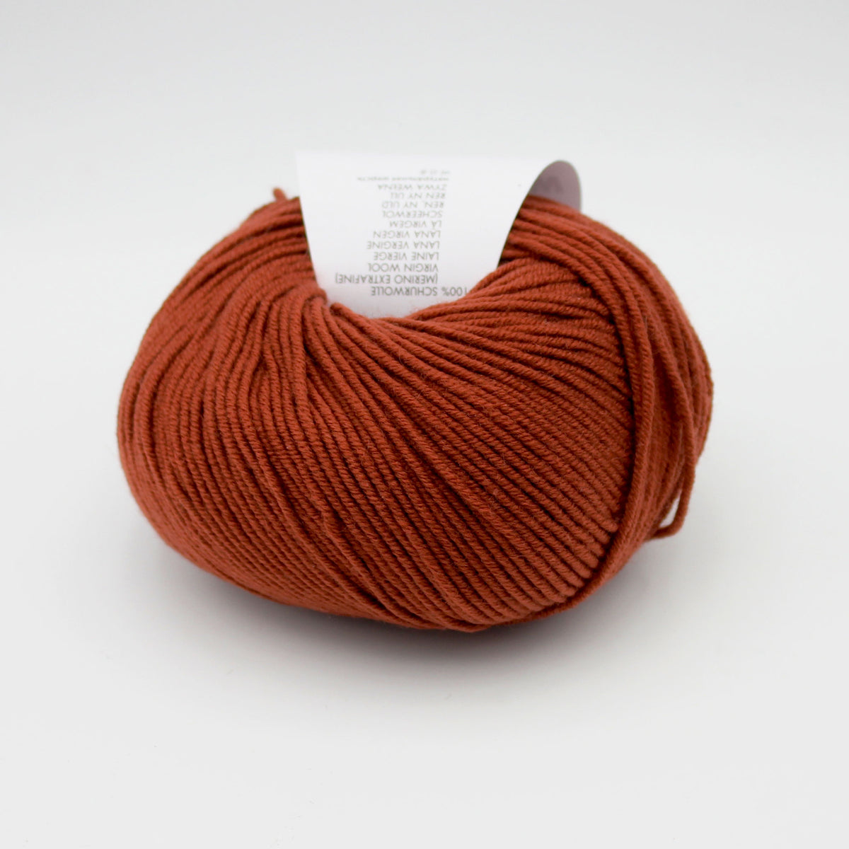 Pelote de Merino 120 de Lang Yarns coloris 176 Acajou