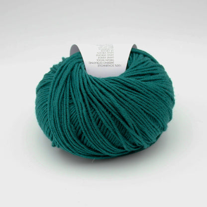 Pelote de Merino 120 de Lang Yarns coloris 217 Vert Bouteille