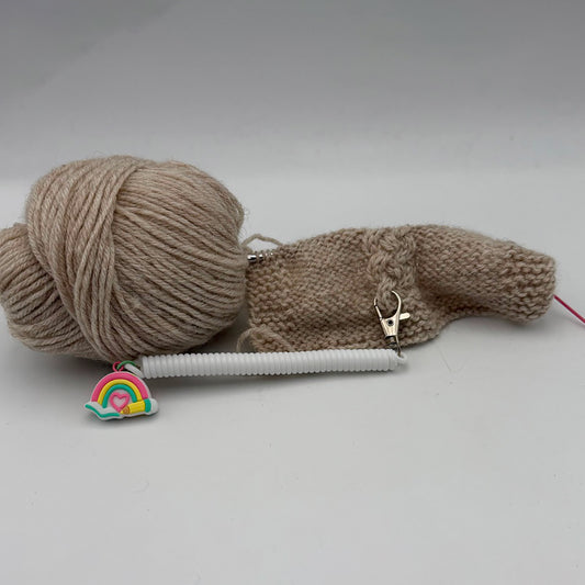 Pixie de Des Mains de Grana, support pour Flox ou aiguille à torsades, modèle Arc-en-Ciel, coloris Blanc