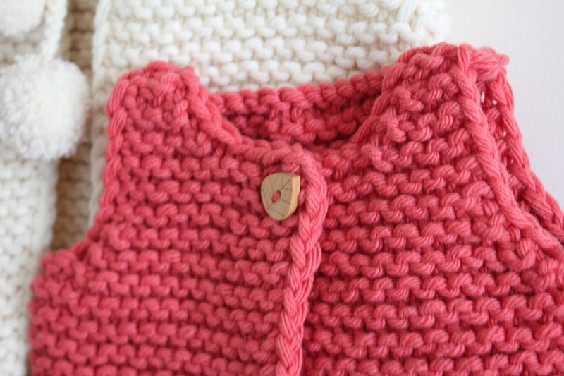 Patron de tricot de gilet de berger pour bébé et enfant Lil Shepherd de Lili Comme Tout