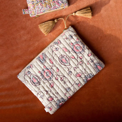 Pochette Domina de Louise Misha modèle Cream Charcoal Poem