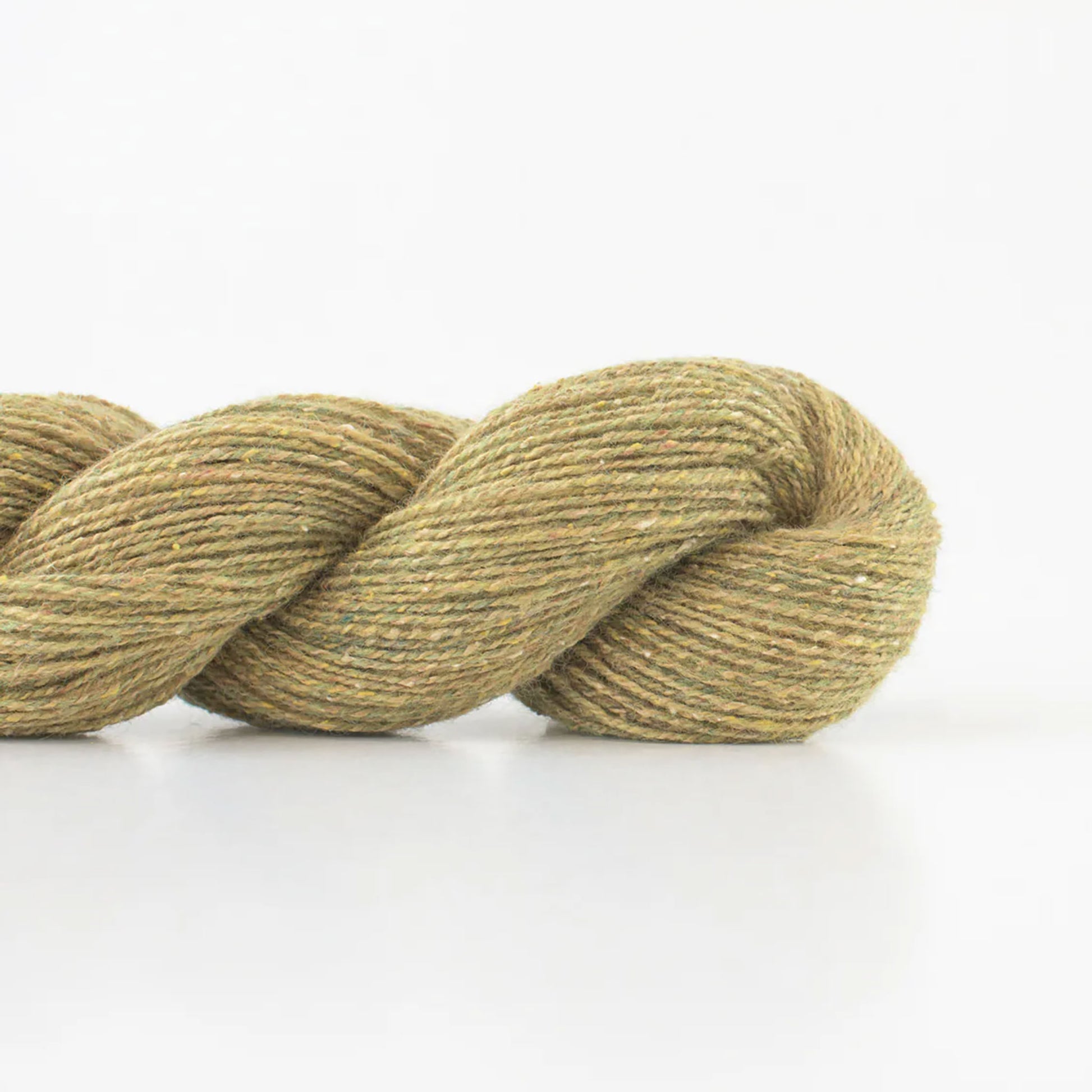Echeveau de Tosh Pebble de MadelineTosh, coloris Pollen (Mill Dyed)
