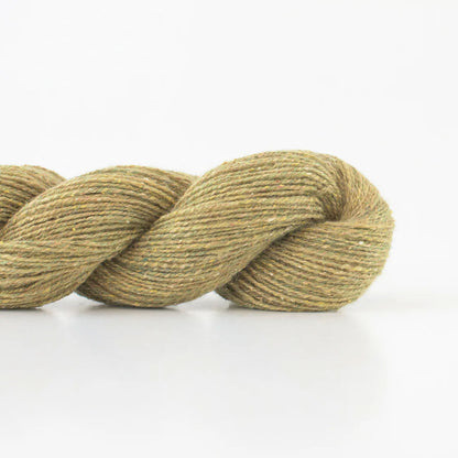 Echeveau de Tosh Pebble de MadelineTosh, coloris Pollen (Mill Dyed)