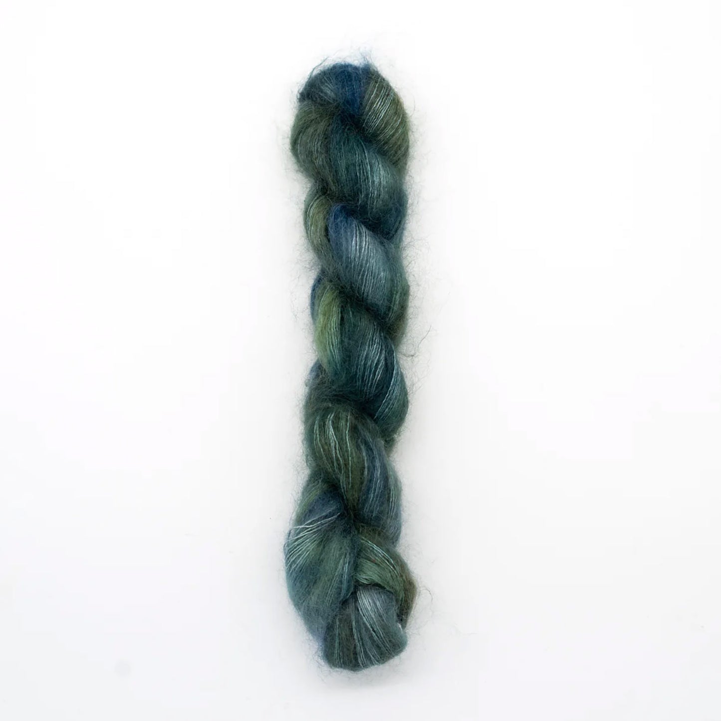 Echeveau de Tosh Silk Cloud de MadelineTosh coloris Fir Wreath (Hand Dyed)
