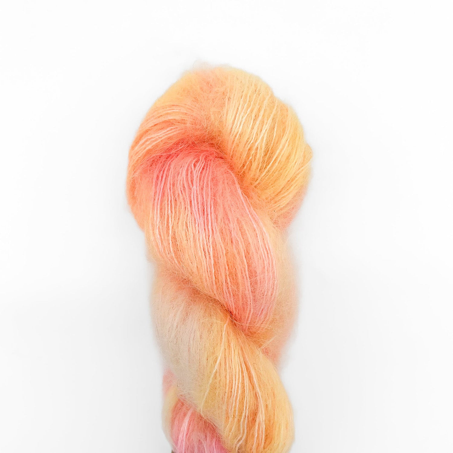 Echeveau de Tosh Silk Cloud de MadelineTosh coloris Scoop du Jour (Hand Dyed)