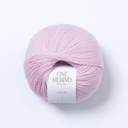 Pelote de Fine Merino de Majo Garn coloris 201 Baby Pink