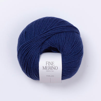 Pelote de Fine Merino de Majo Garn coloris 506 Denim