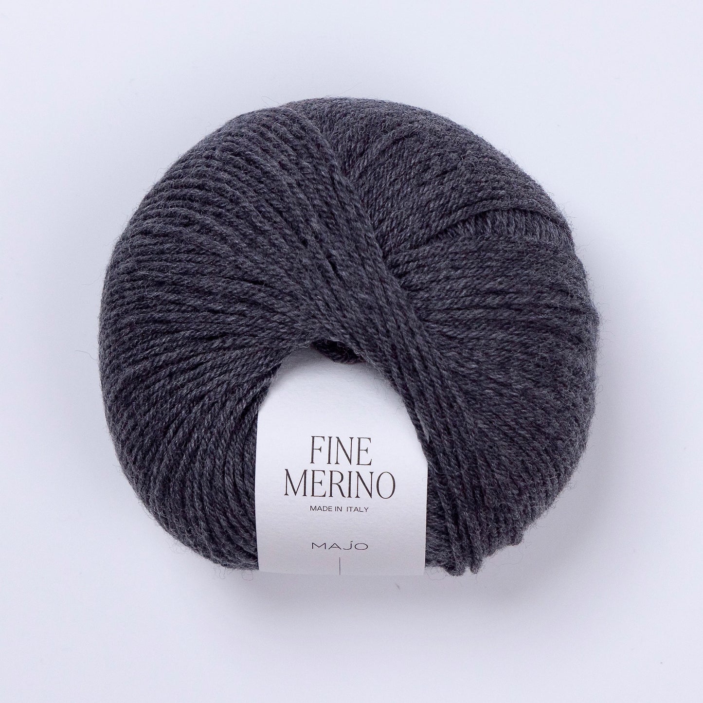 Pelote de Fine Merino de Majo Garn coloris 602 Charcoal