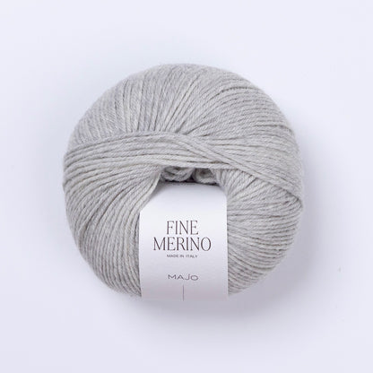Pelote de Fine Merino de Majo Garn coloris 604 Soft Grey