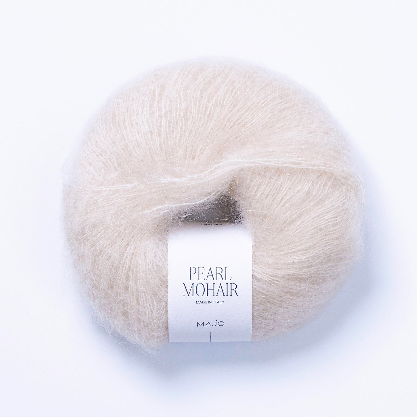 Pelote de Pearl Mohair de Majo Garn, coloris 101 Oatmeal