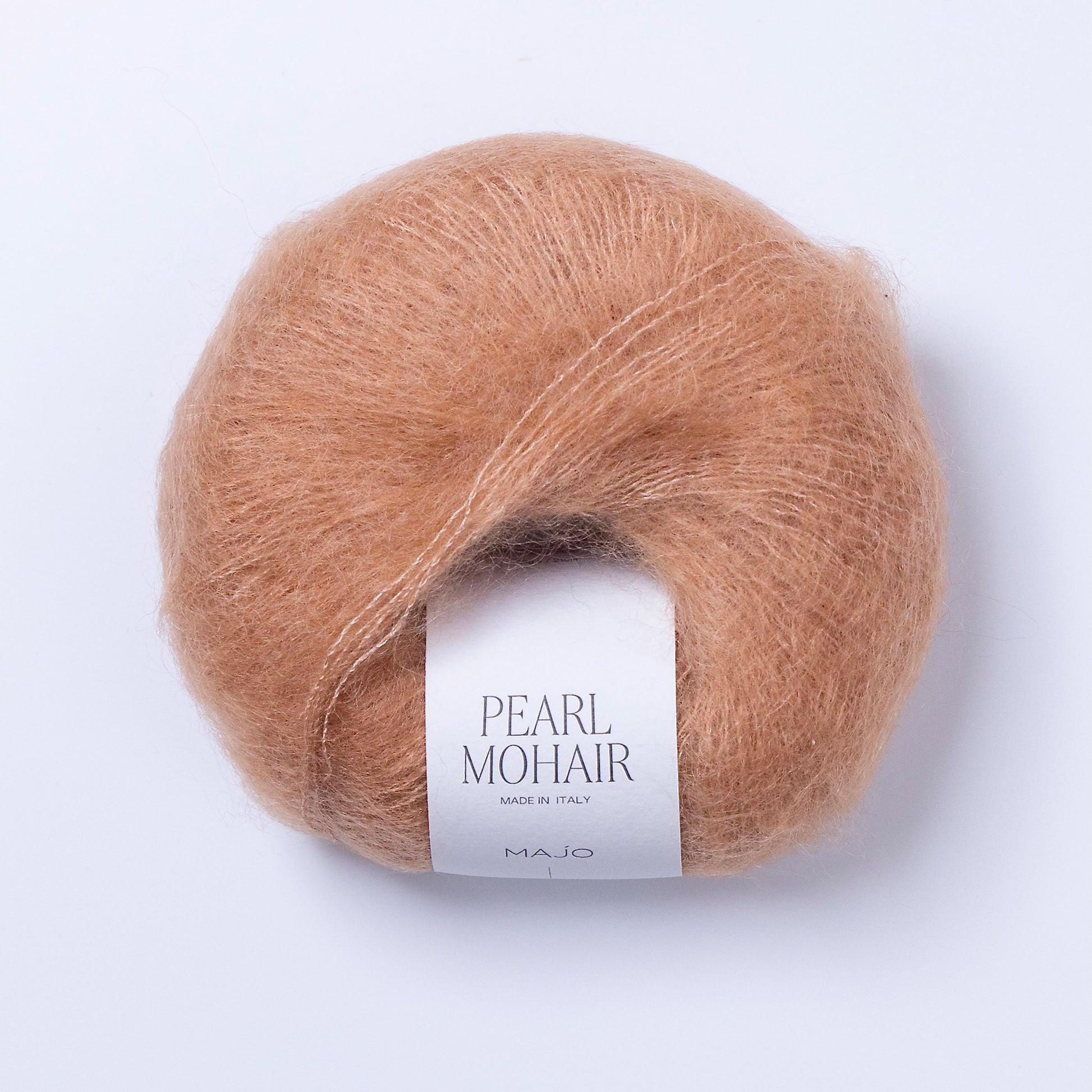 Pelote de Pearl Mohair de Majo Garn, coloris 103 Almond