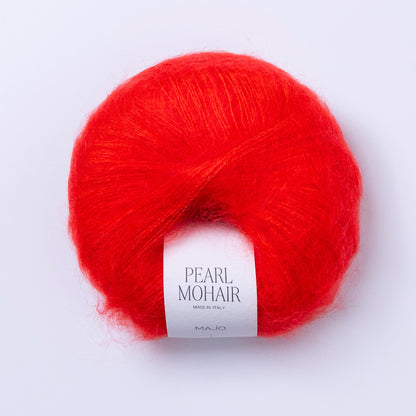 Pelote de Pearl Mohair de Majo Garn, coloris 300 Poppy