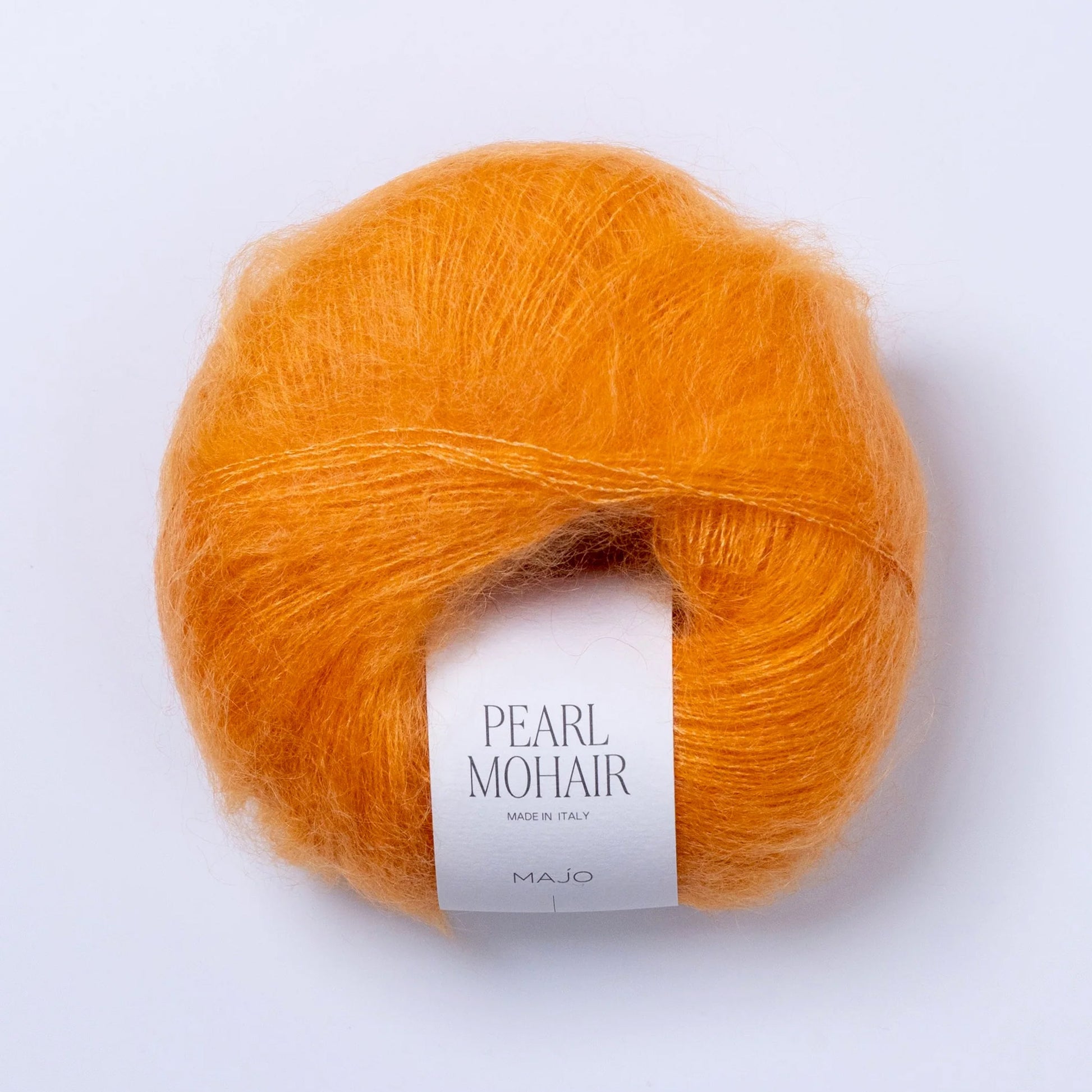 Pelote de Pearl Mohair de Majo Garn, coloris 302 Apricot