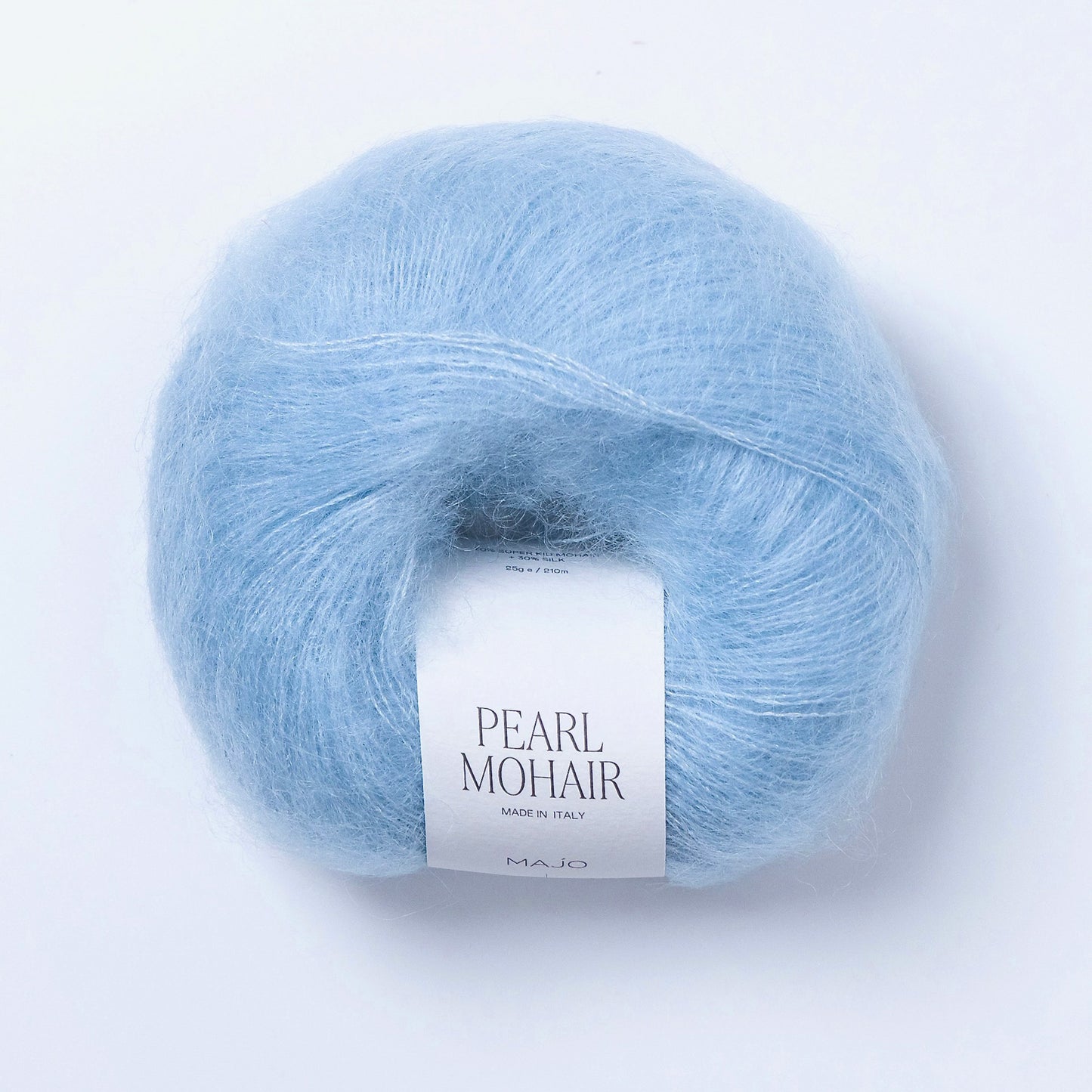 Pelote de Pearl Mohair de Majo Garn, coloris 501 Sky Blue