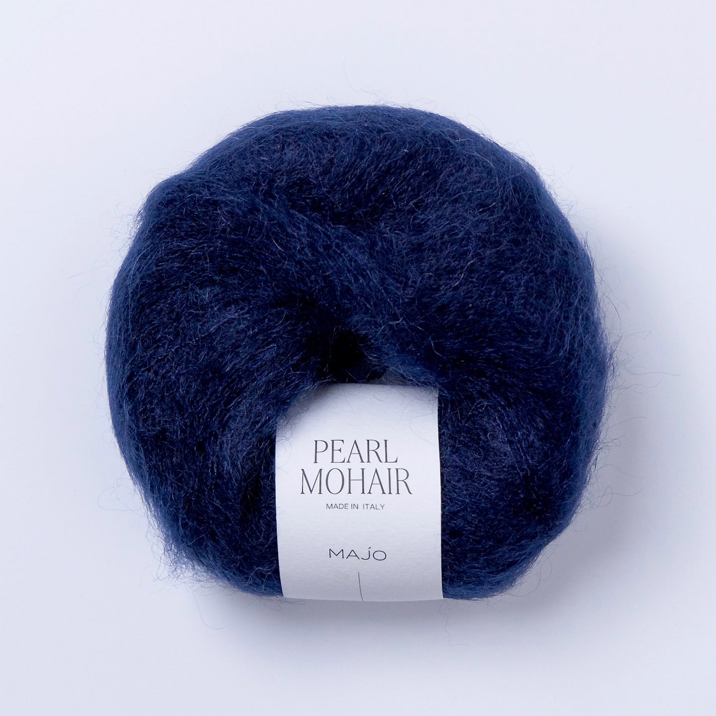 Pelote de Pearl Mohair de Majo Garn, coloris 507 Midnight