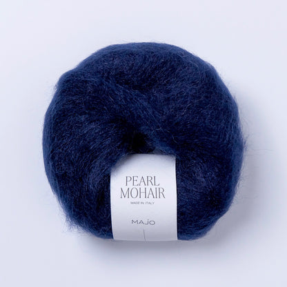 Pelote de Pearl Mohair de Majo Garn, coloris 507 Midnight