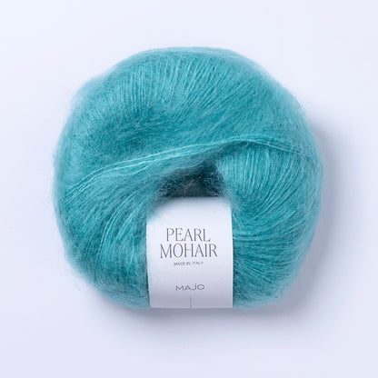 Pelote de Pearl Mohair de Majo Garn, coloris 800 Aqua