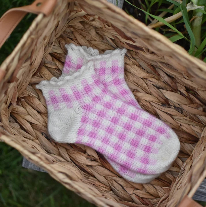 Vichy, patron de tricot de chaussettes paru dans le livre Champêtre de Marie-Christine Lévesque