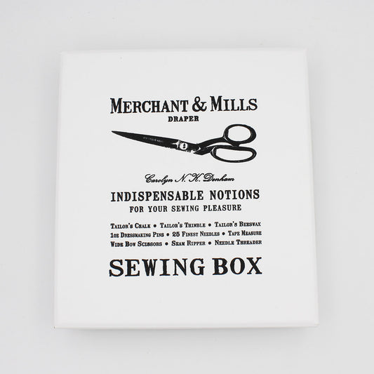 Sewing Box de Merchant & Mills, kit de couture contenant tout le nécessaire pour la couture à la main et à la machine