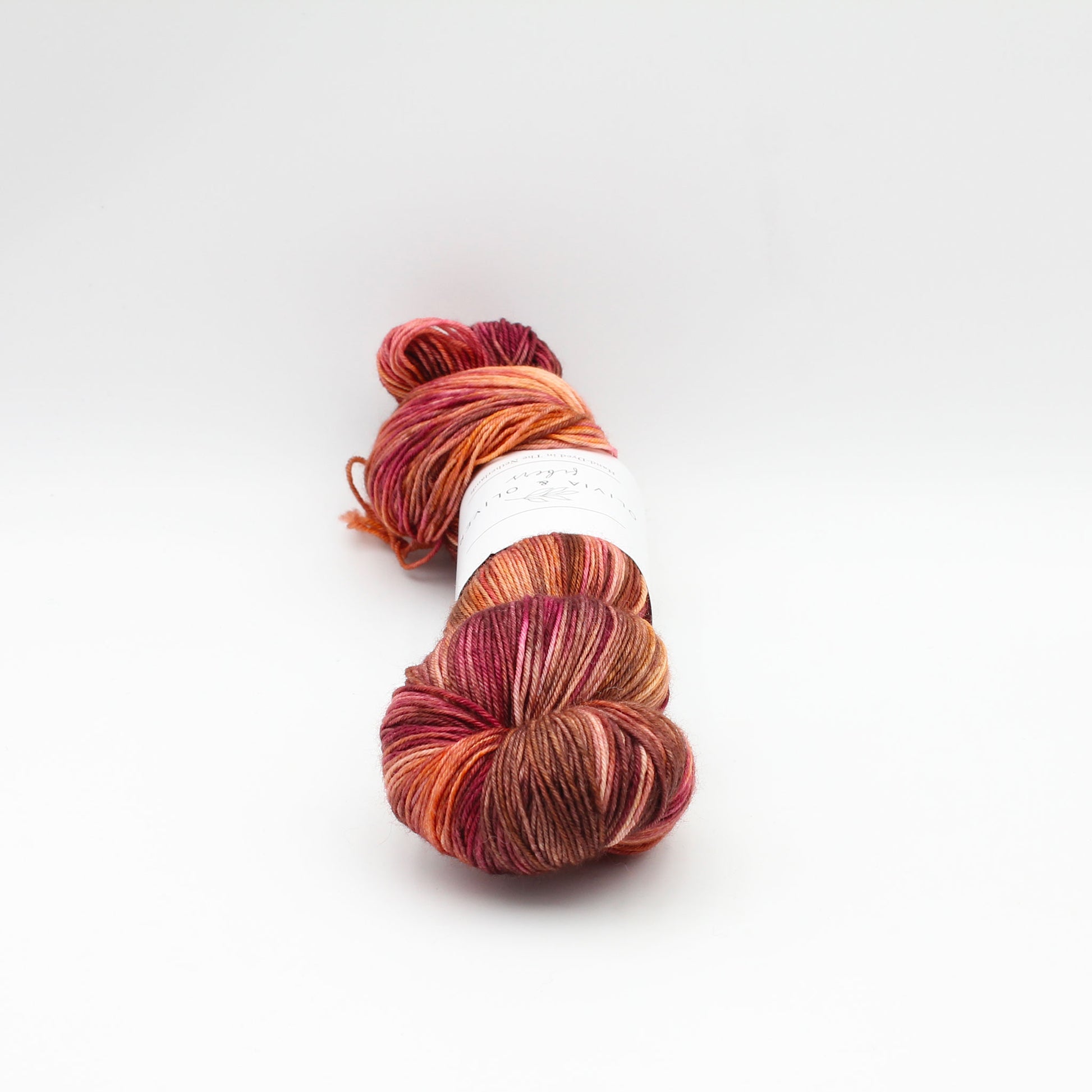 Merino Fingering d'Olivia & Oliver coloris Ember Iris