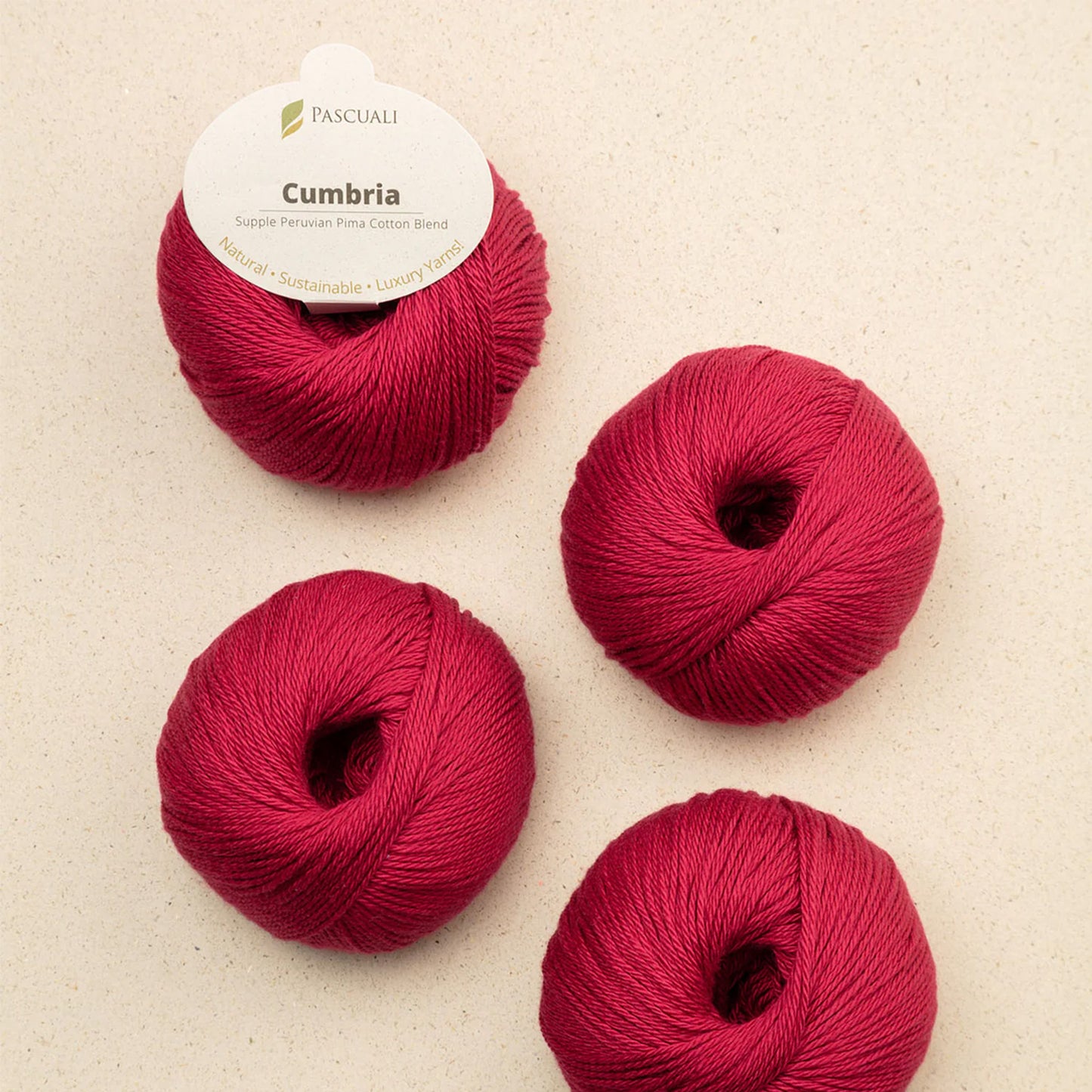 Pelote de Cumbria de Pascuali, coloris 312 Cerise
