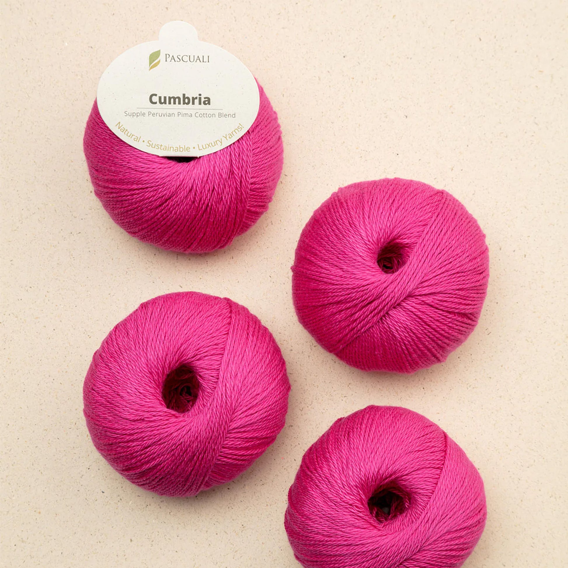 Pelote de Cumbria de Pascuali, coloris 315 Bougainvillier