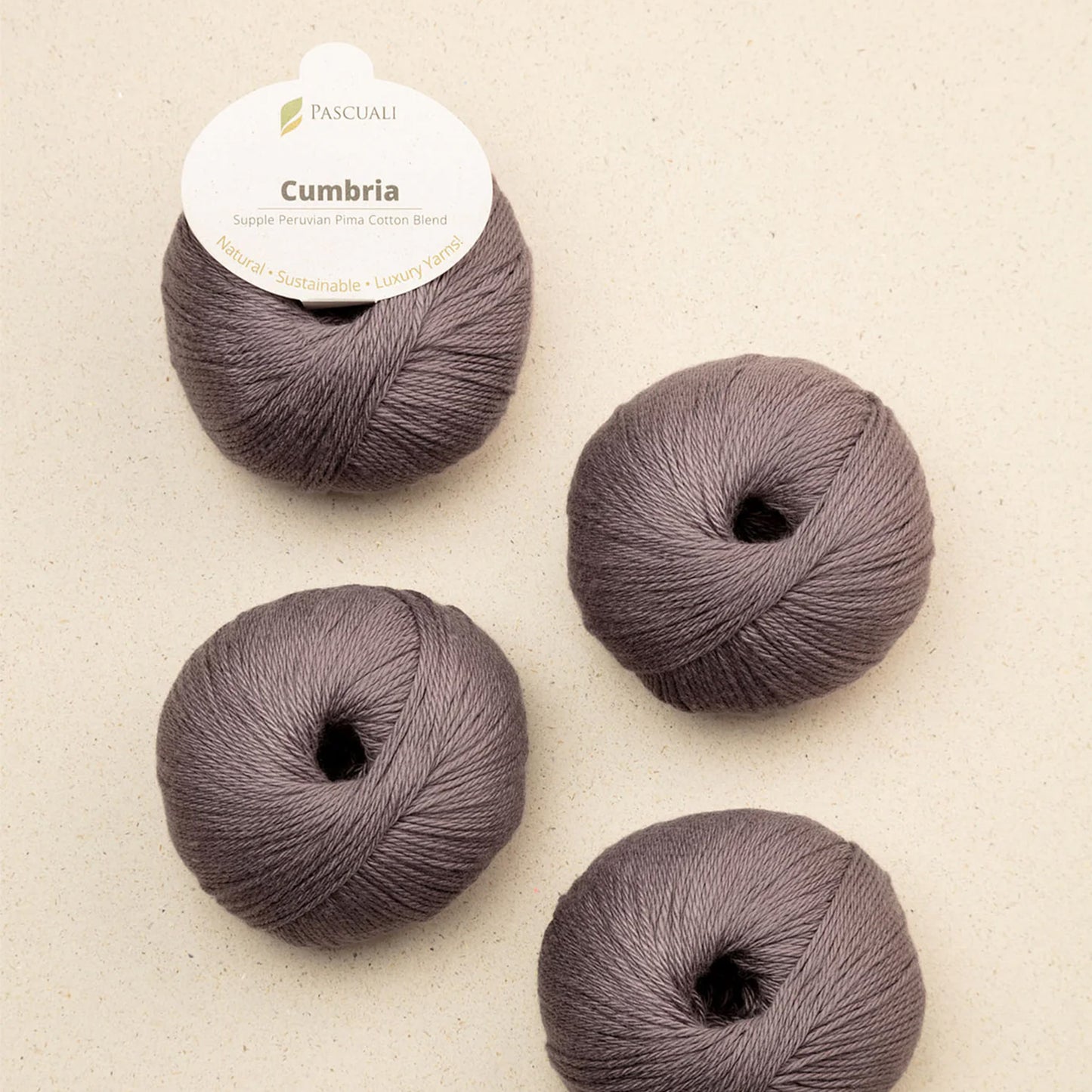 Pelote de Cumbria de Pascuali, coloris 342 Figue