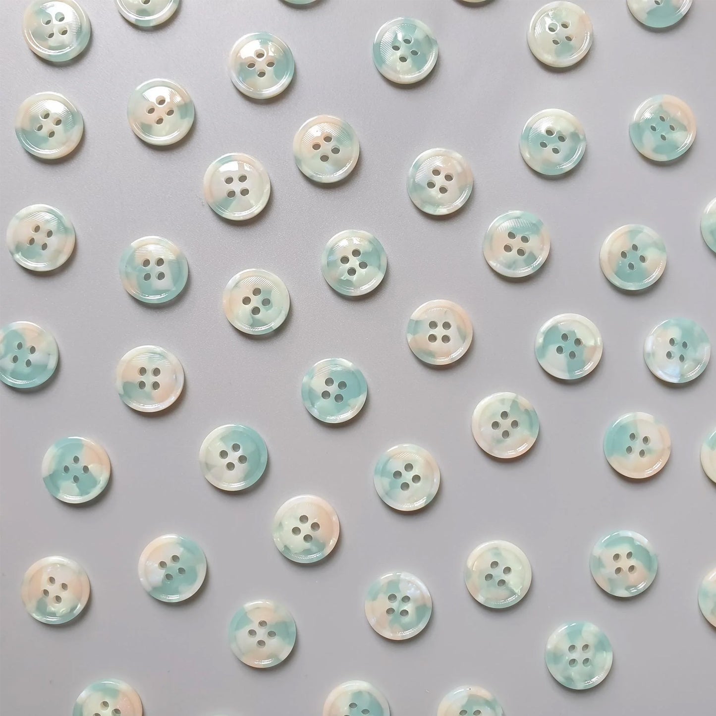 Boutons Pigeon Wishes, modèle Seafoam Mist