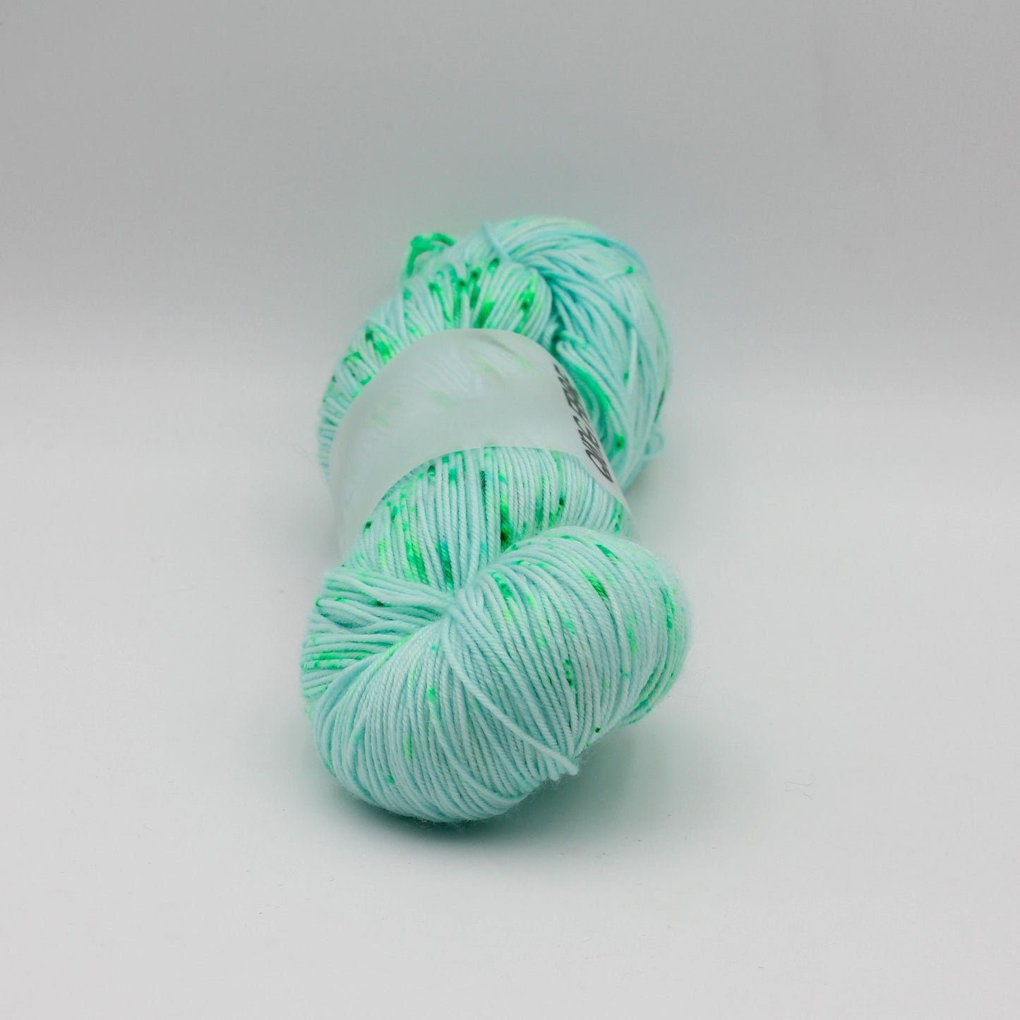 Echeveau de Dashing Fingering de Qing Fibre coloris Nassau