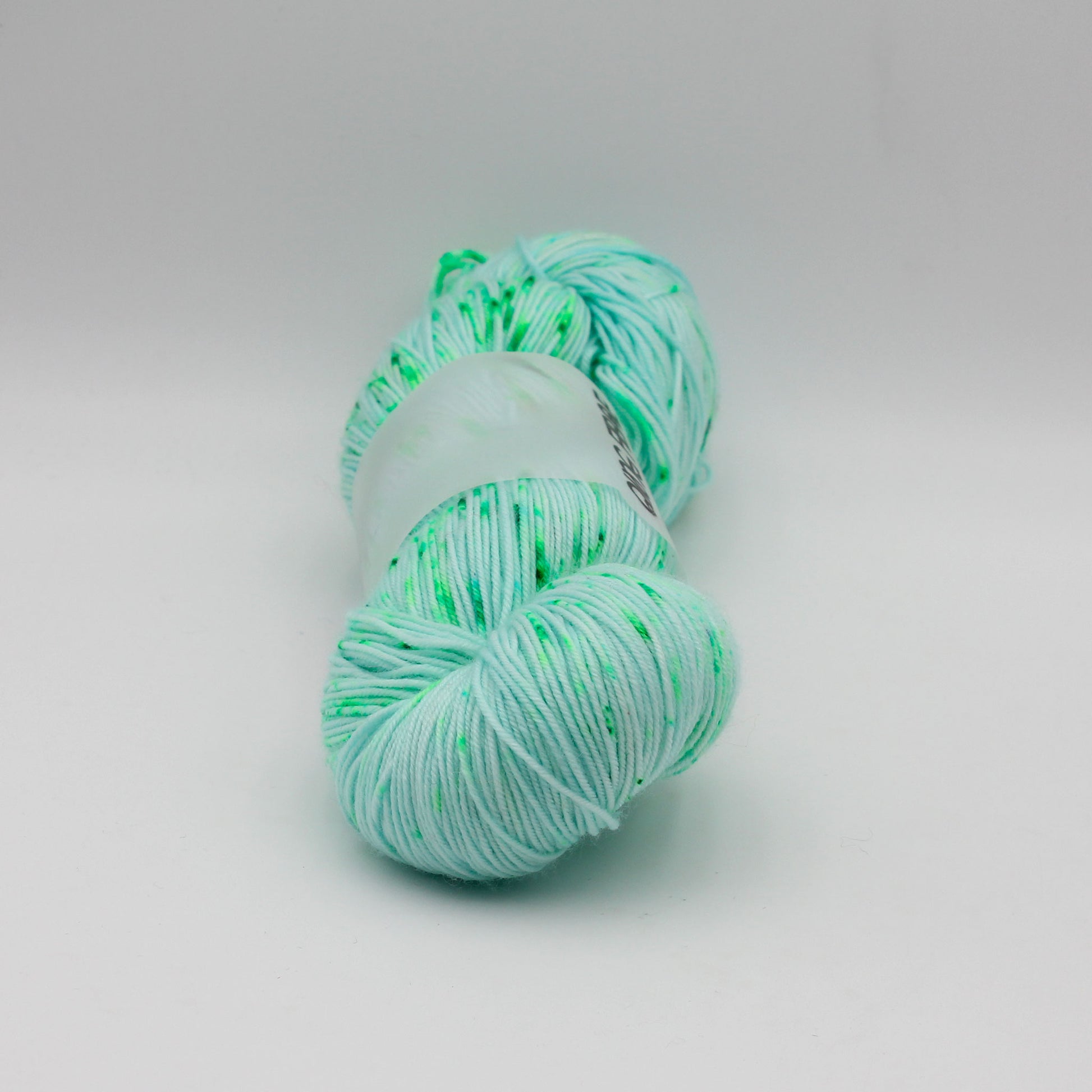 Echeveau de Dashing Fingering de Qing Fibre coloris Nassau