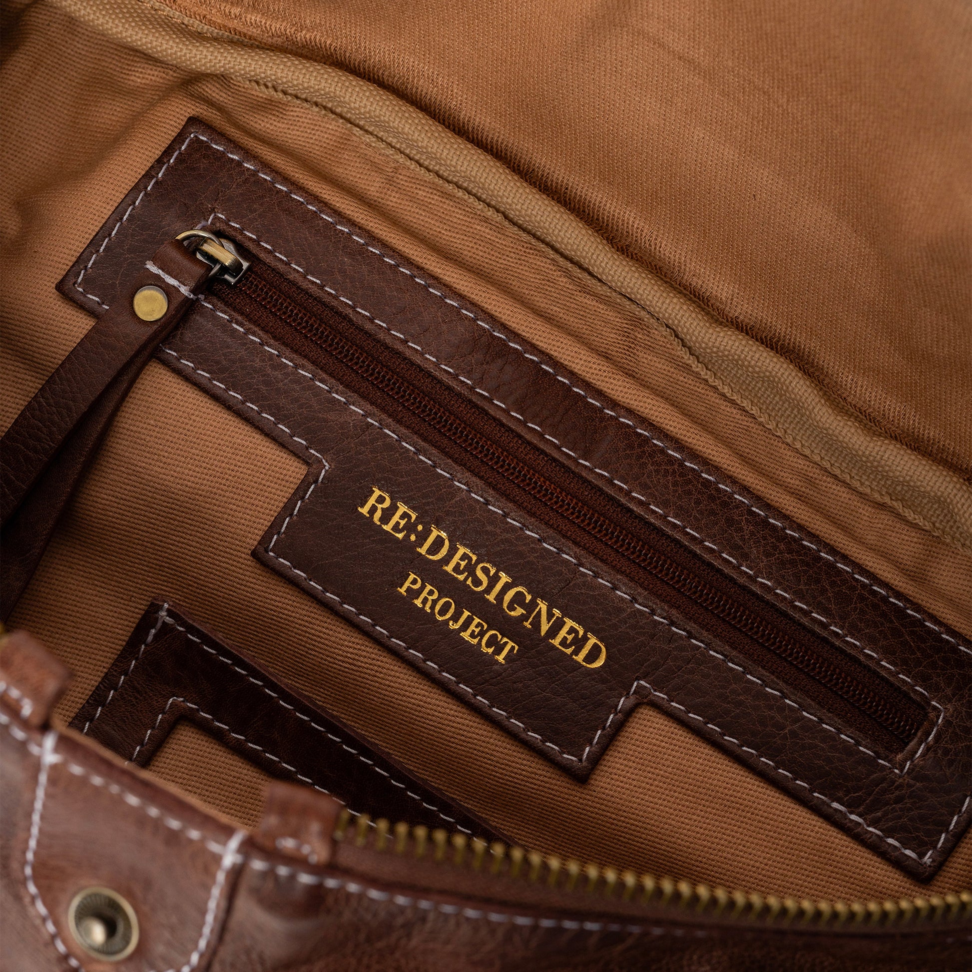 Sac à projet nomade P095 de Re:Designed coloris Woodsmoke