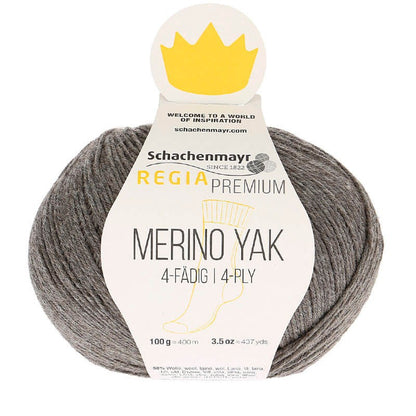 Une pelote de Regia Premium Merino Yak coloris Galet