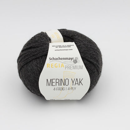 Une pelote de Regia Premium Merino Yak coloris Gris Foncé