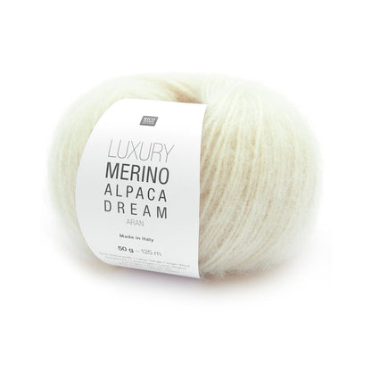 Pelote de Luxury Merino Alpaca Dream Aran de Rico Design coloris 001 Cream