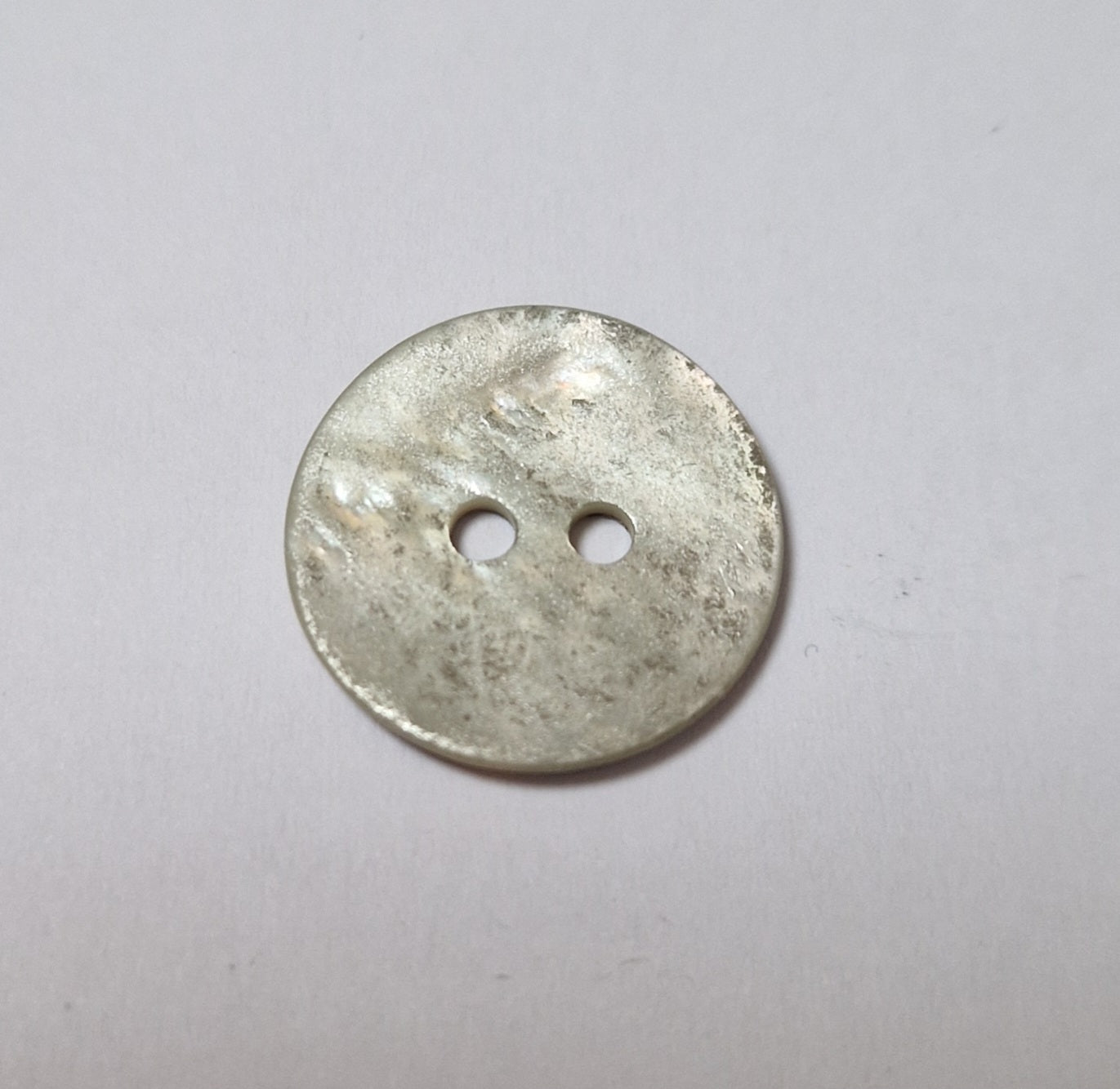 Boutons en Nacre Métallisée