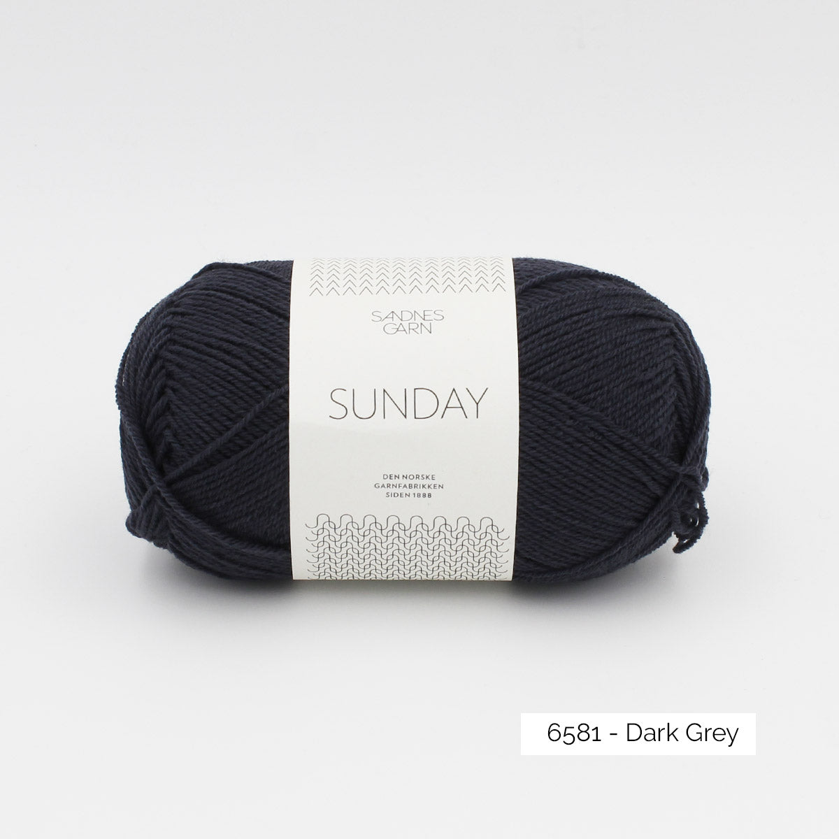 Pelote de mérinos non superwash Sunday de Sandnes Garn coloris 6581 Dark Grey