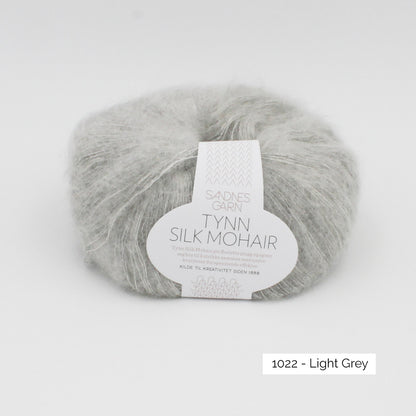 Pelote de mohair et soie Tynn Silk Mohair de Sandnes Garn, coloris 1022 Light Grey