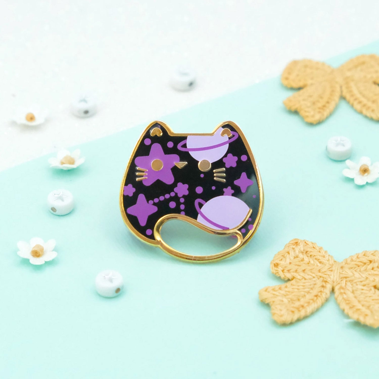 Pin's Keeper Holder de Sparkles in the Wild modèle Galaxie