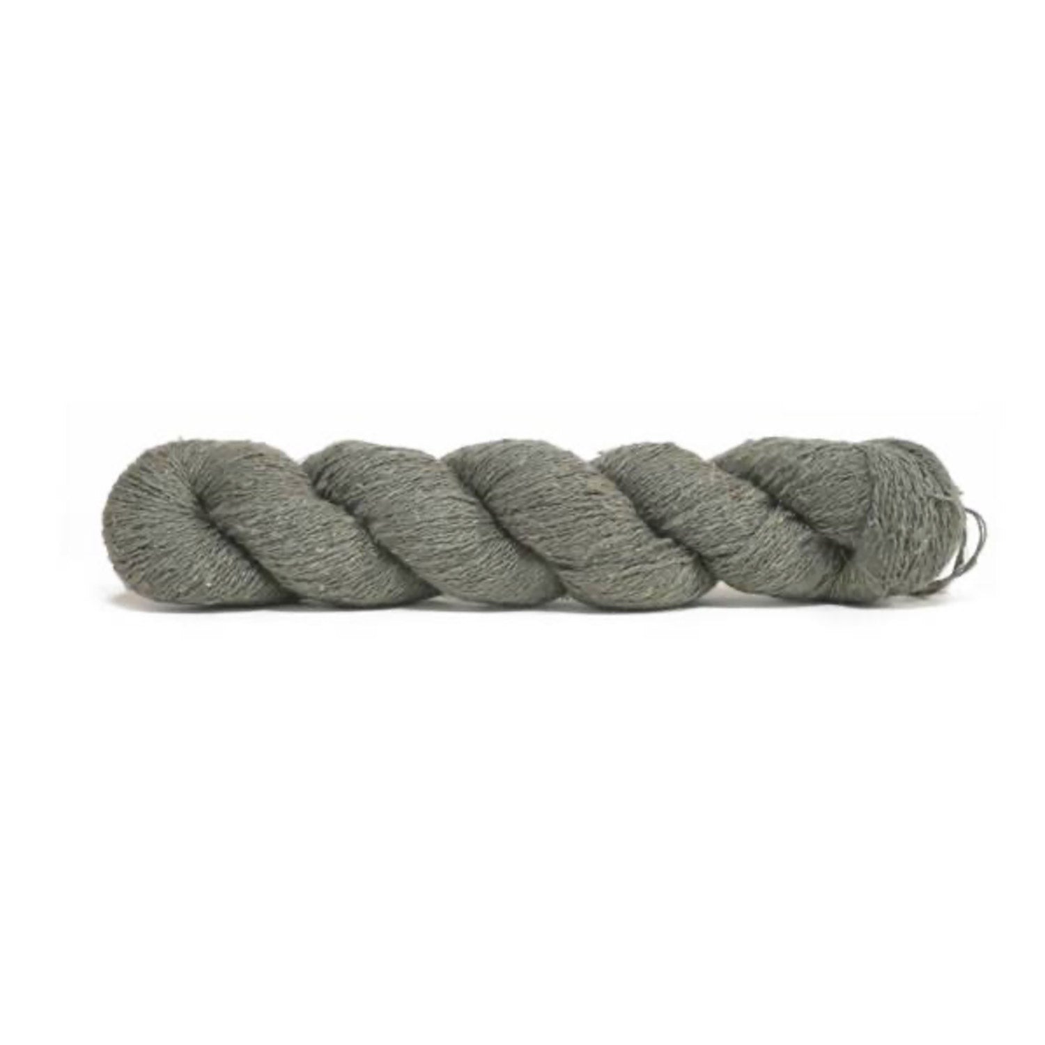 Echeveau de bourette de soie de Spun Silk Yarns, coloris 134 Smoky Olive