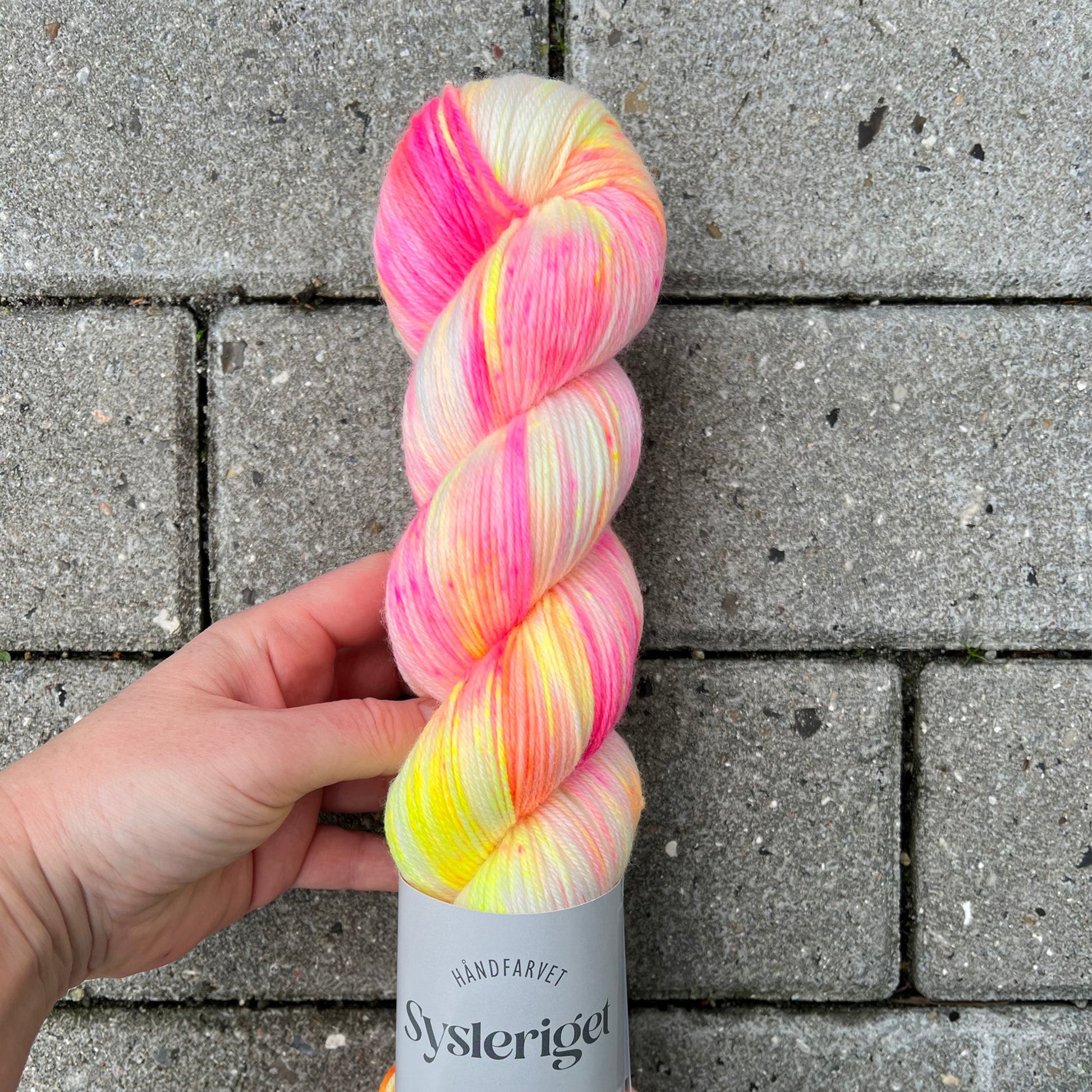 Echeveau de Cashmere Sock de Sysleriget coloris Lollipop