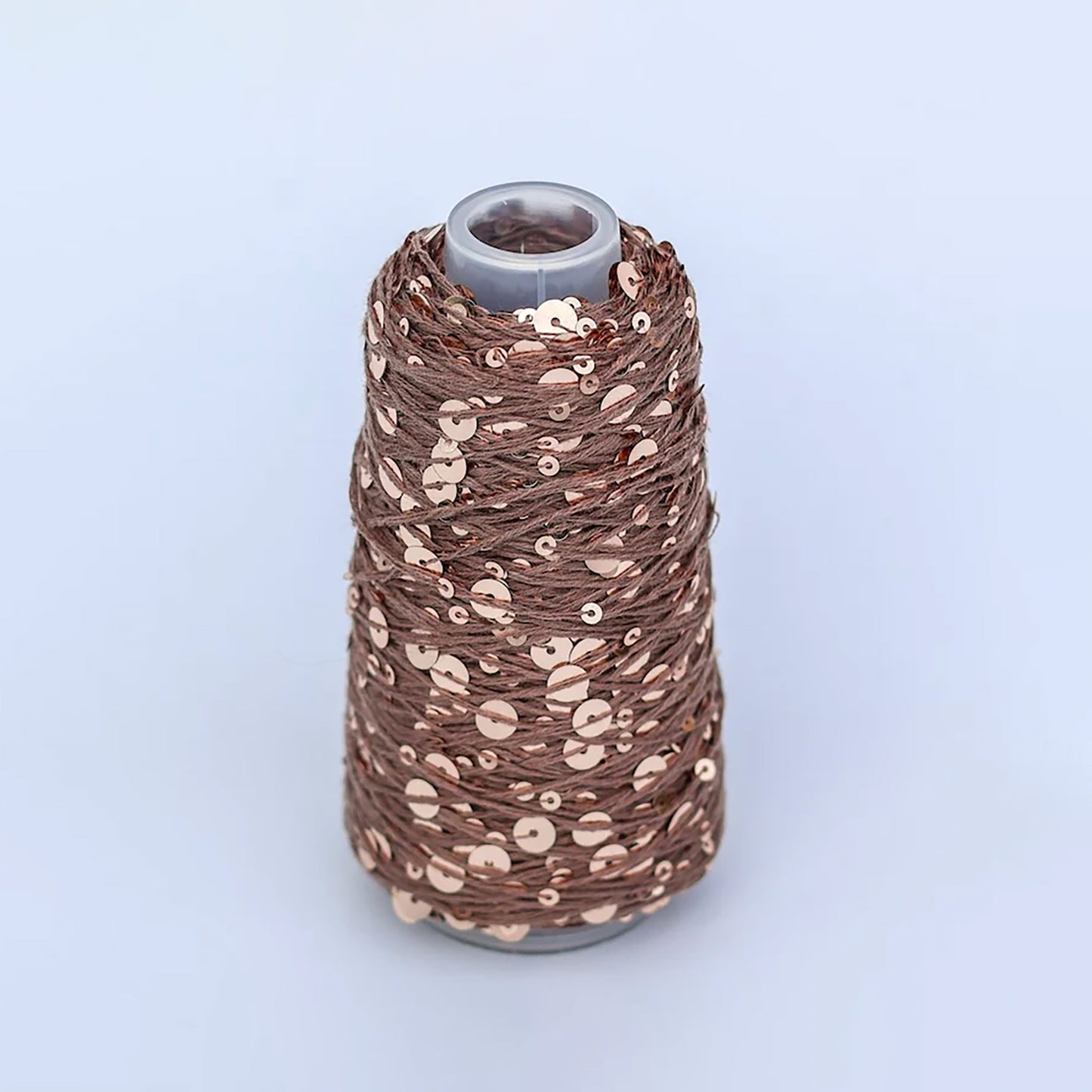 Cone de Sequins de Sysleriget, coloris 140 Golden Brown (Gyldenbrun)