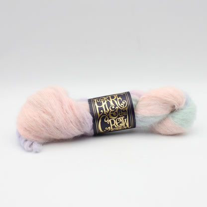 Echeveau de Furisode Suri-Silk de The Hare & The Crow, coloris Licorne (Aquarelle)