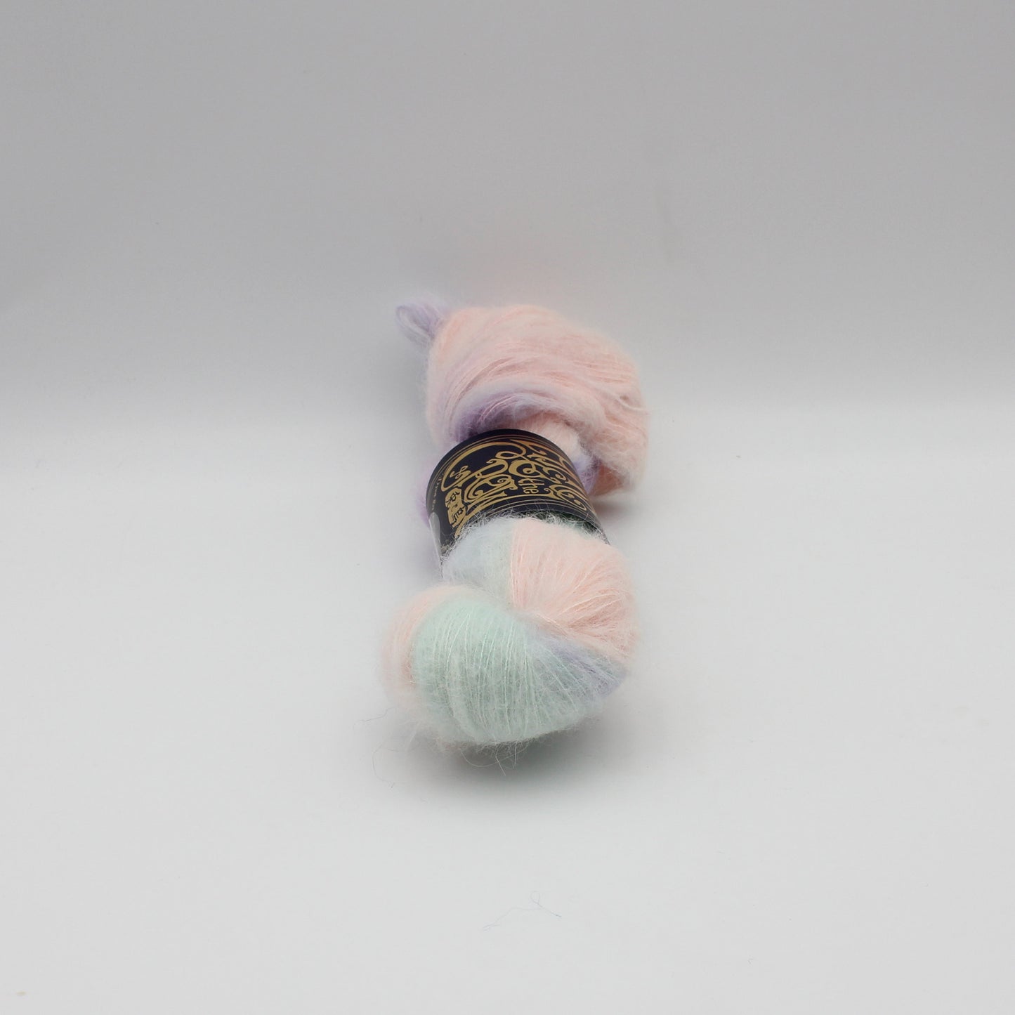 Echeveau de Furisode Suri-Silk de The Hare & The Crow, coloris Licorne (Aquarelle)