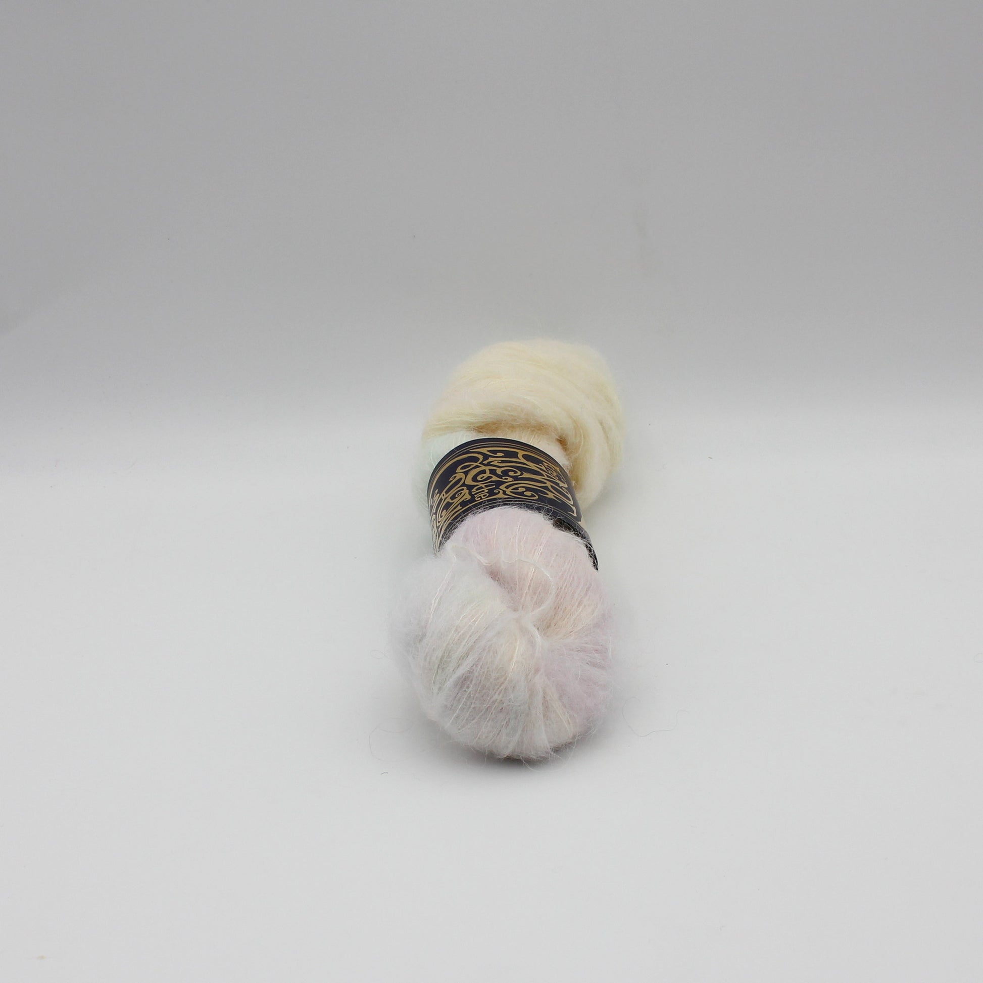 Echeveau de Furisode Suri-Silk de The Hare & The Crow, coloris Lux