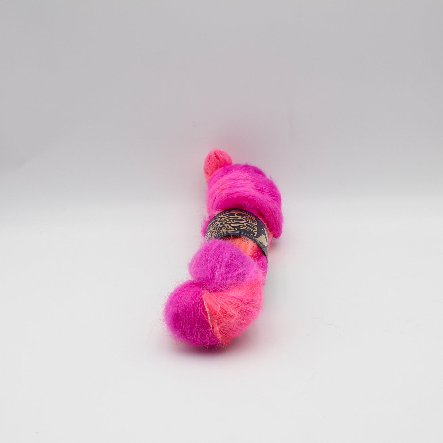 Echeveau de Furisode Suri-Silk de The Hare & The Crow, coloris Pæonia Sebastian Maas