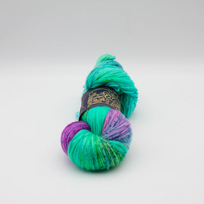 Echeveau de Hanten (fil chaînette) de The Hare & The Crow coloris Bioluminesence