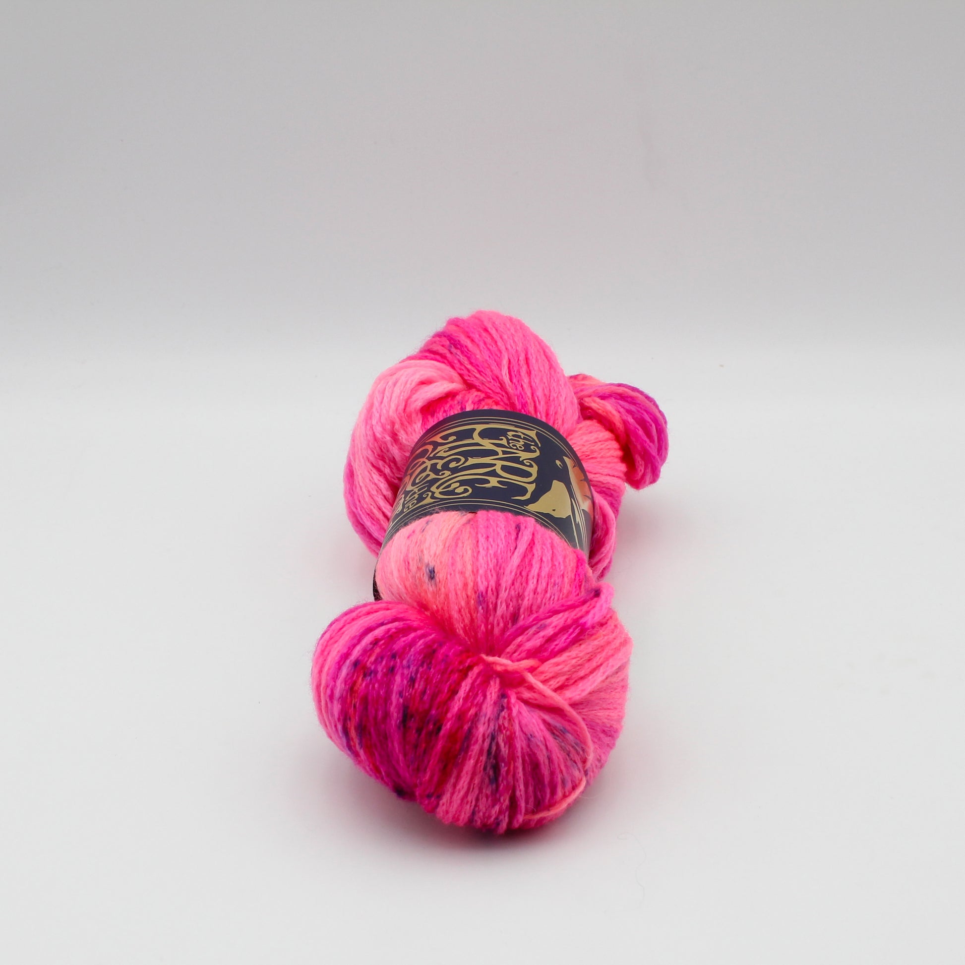 Echeveau de Hanten (fil chaînette) de The Hare & The Crow coloris Pæonia Sebastian Maas